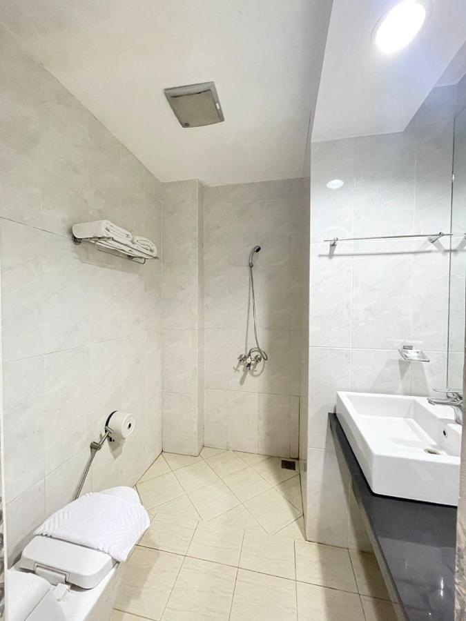 Grand Buana Lestari Hotel 巴东 外观 照片