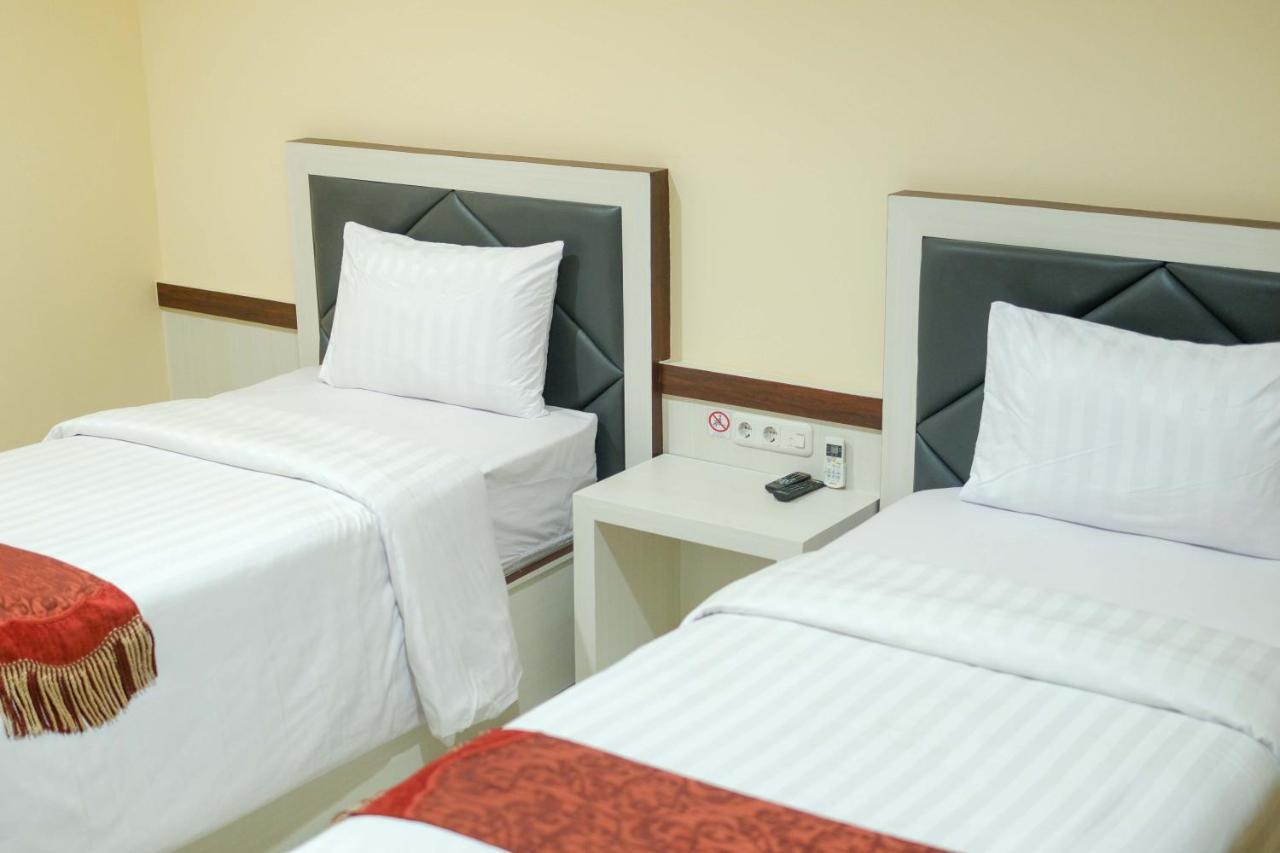 Grand Buana Lestari Hotel 巴东 外观 照片